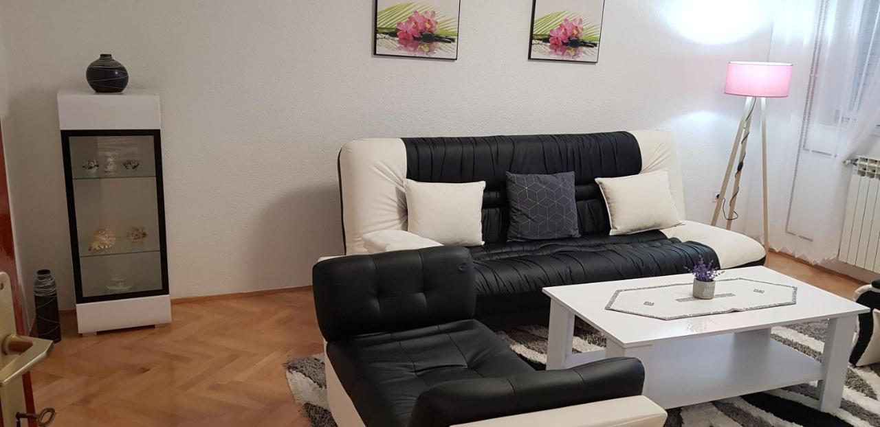 Apartman Hana Sanski Most Exterior foto